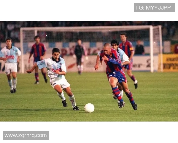 足球黄金时代的传奇球星回顾与辉煌岁月的永恒记忆